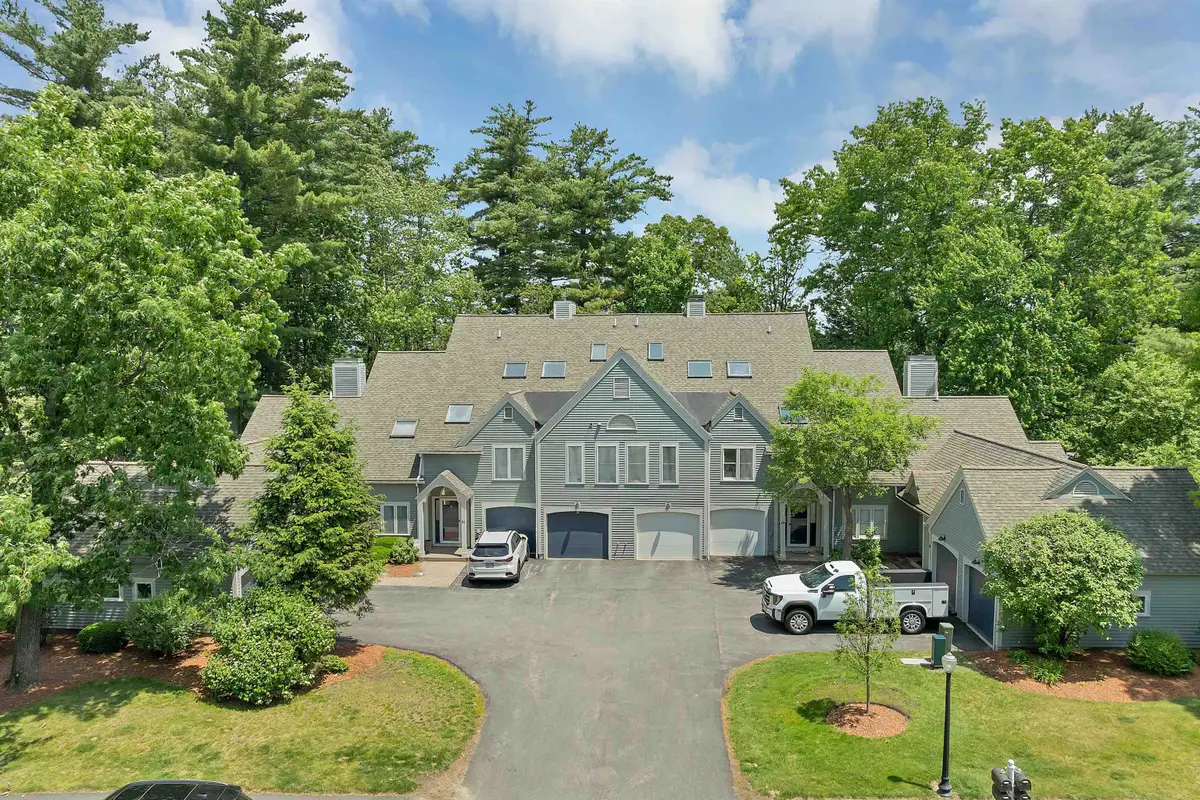 53 Hawthorne Village Road, Nashua, NH 03062 - #1