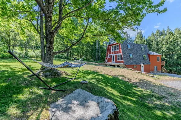 1 Beaver Street, Winhall, VT 05340