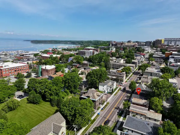 214-216 Pine Street, Burlington, VT 05401