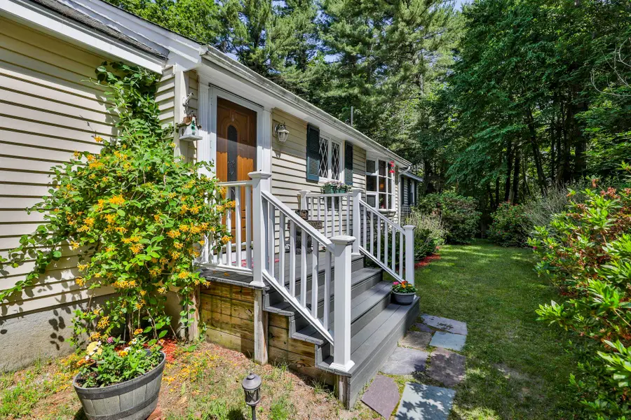 15 Edinburgh Drive, Bedford, NH 03110 - #2