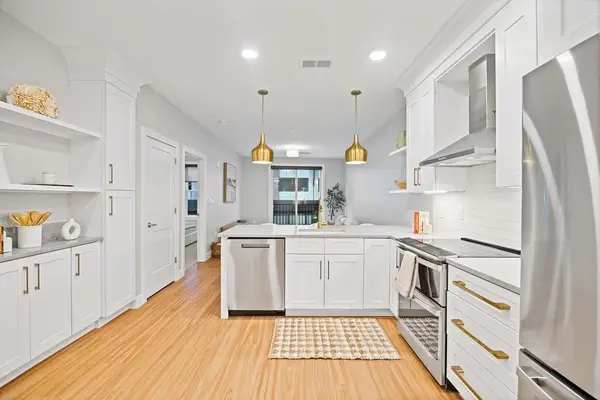 99 Foundry Place #206, Portsmouth, NH 03801
