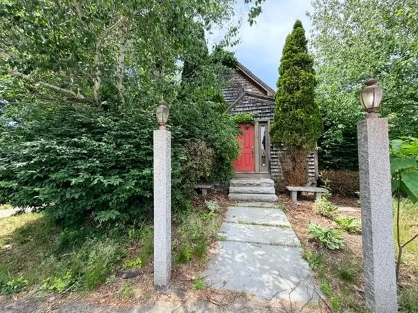12 Olive Meadow Lane, Dover, NH 03820