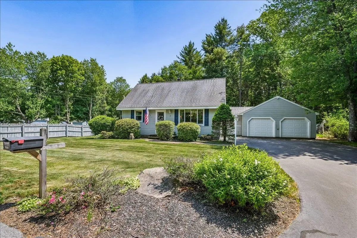 4 Gosselin Avenue, Hooksett, NH 03106 - #1