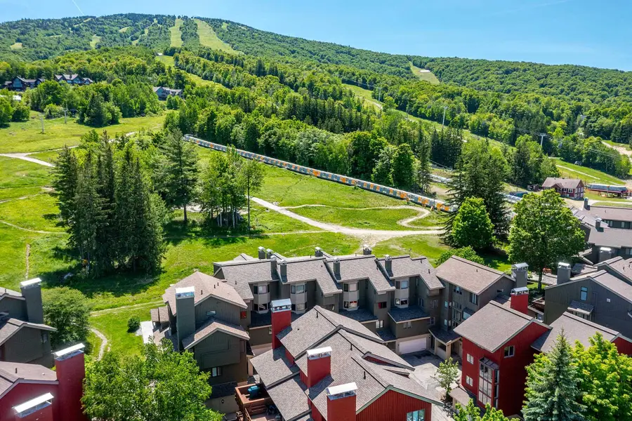 9 Mountain Reach Mews Road, Stratton Mountain, VT 05155 - #3
