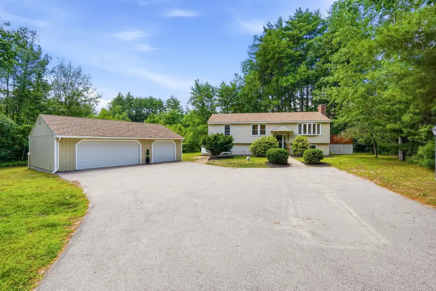 632 Raymond Road, Chester, NH 03036 - #3
