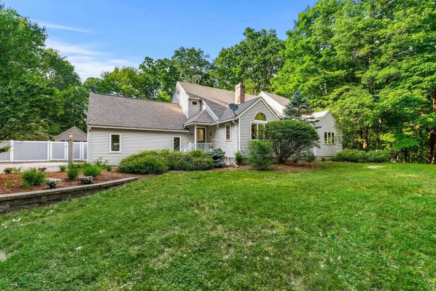 301 N Amherst Road, Bedford, NH 03110 - #2