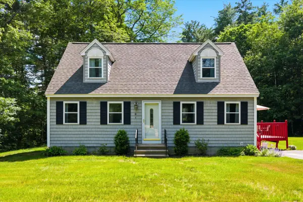 8 Oriole Lane, Londonderry, NH 03053