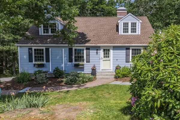 59 Blaze Hill Road, Hopkinton, NH 03229