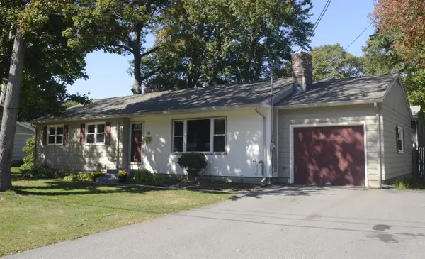 311 McKinley Road, Portsmouth, NH 03801