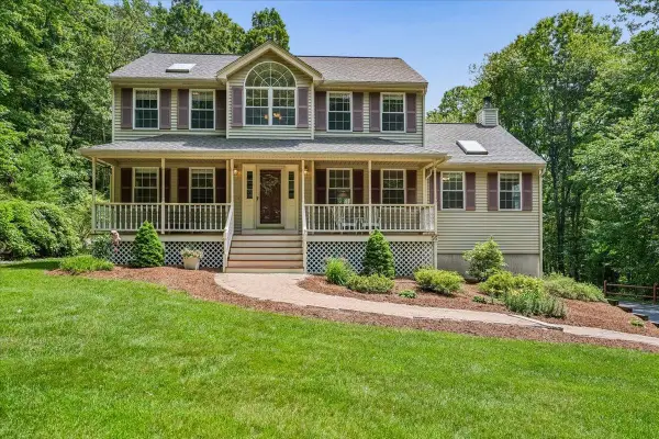 56 Patriot Road, Tyngsborough, MA 01879