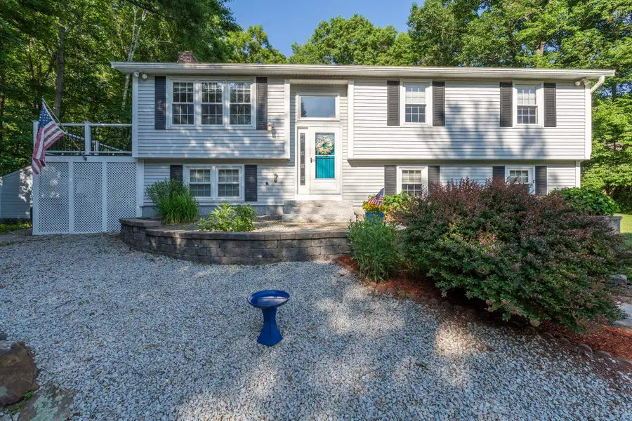 21 Emerald Drive, Derry, NH 03038 - #3