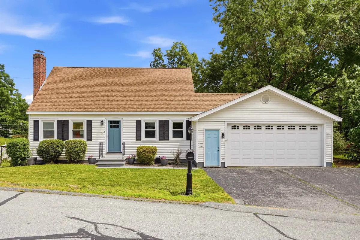 7 Wilmington Street, Nashua, NH 03062 - #1