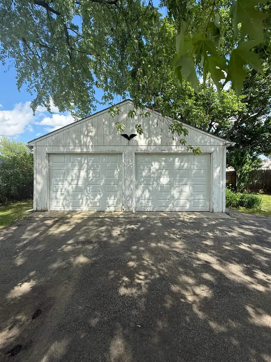 11 Foster Avenue, Manchester, NH 03103 - #3
