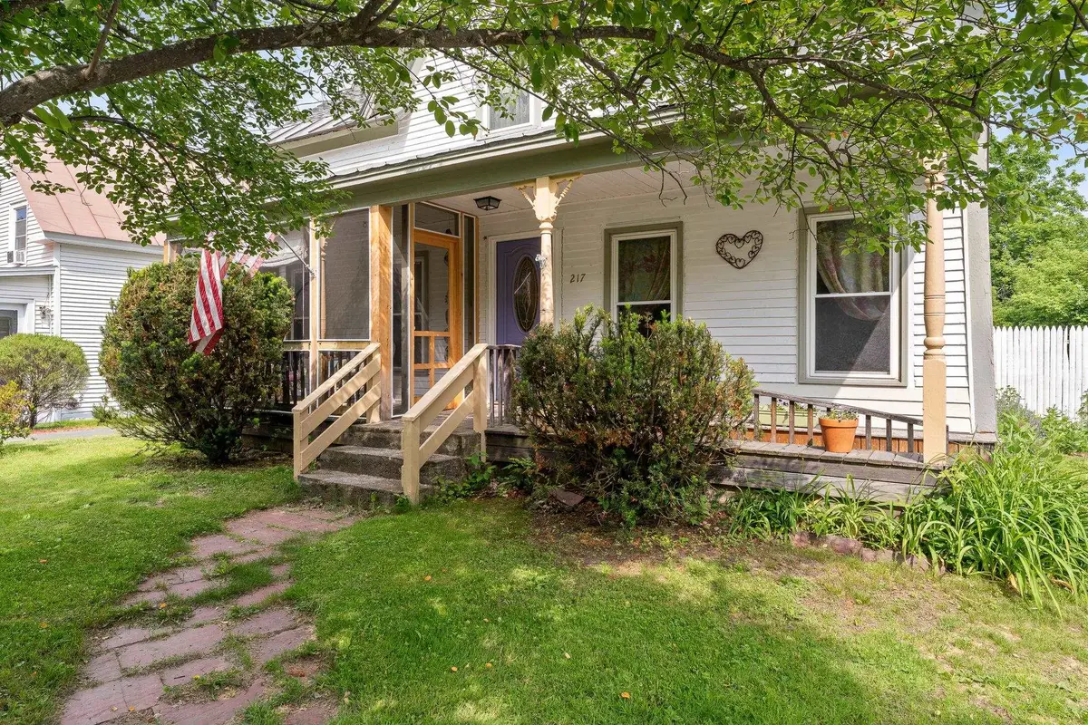 217 South Pleasant Street, Bradford, VT 05033 - #1