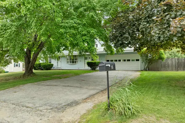 15 Fairview Avenue, Pembroke, NH 03275