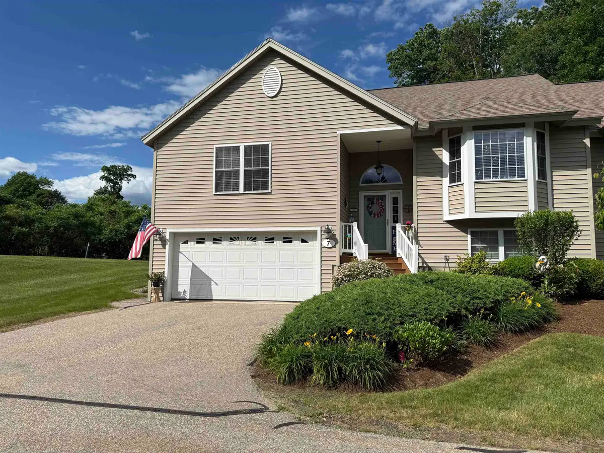 7 Maplevale Road, East Kingston, NH 03827 - #1