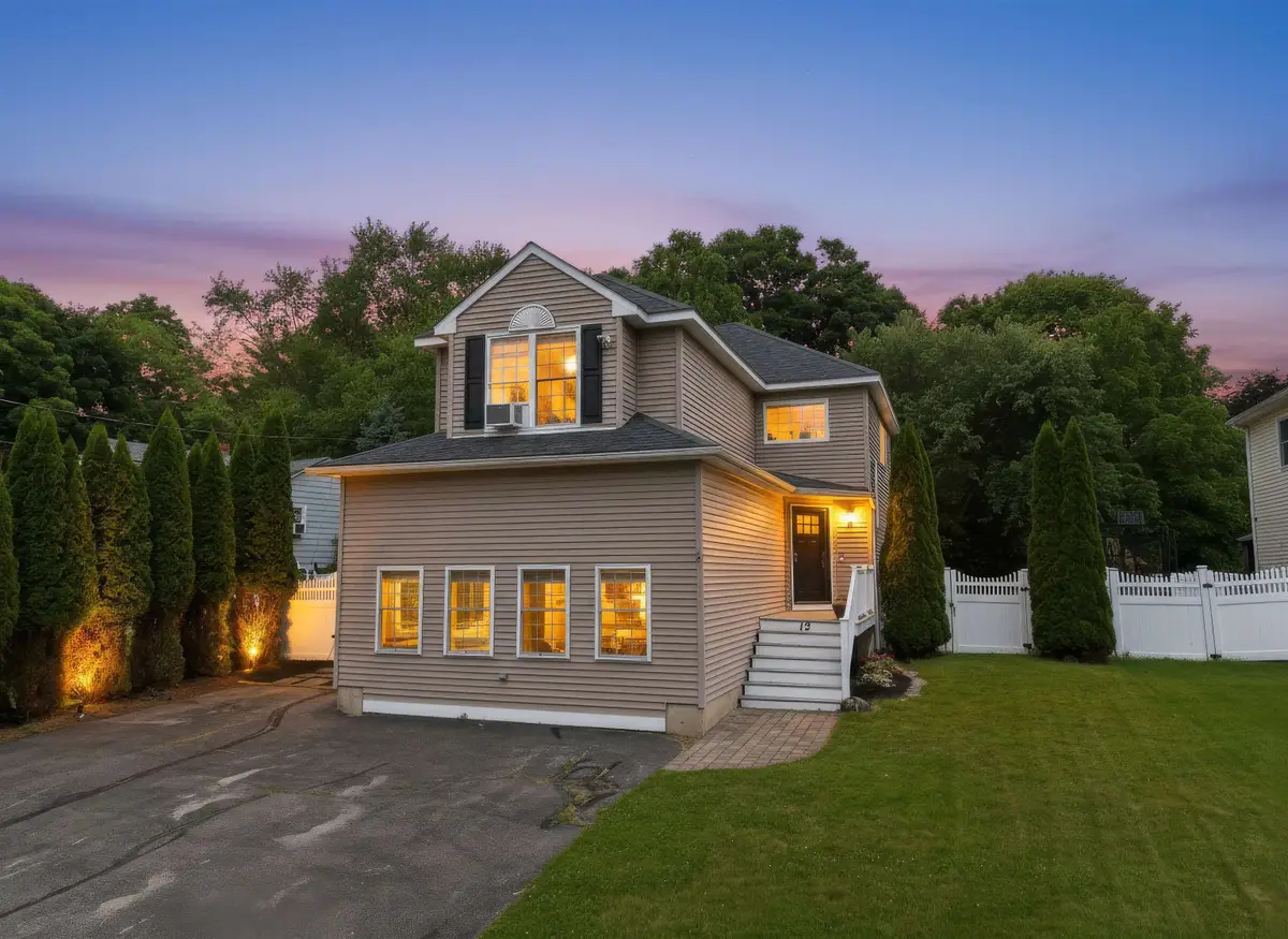 12 Lamprey Street, Newmarket, NH 03857 - #1