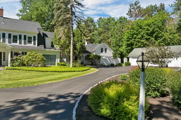 4 Farmhouse Lane, Wolfeboro, NH 03894