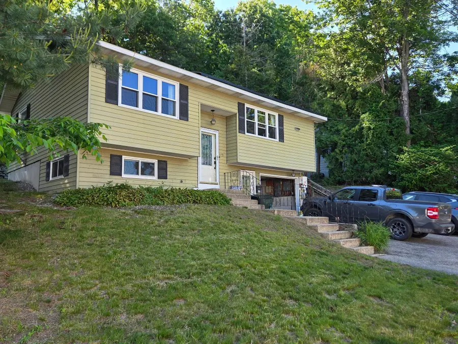 119 Huntress Street, Manchester, NH 03102 - #3
