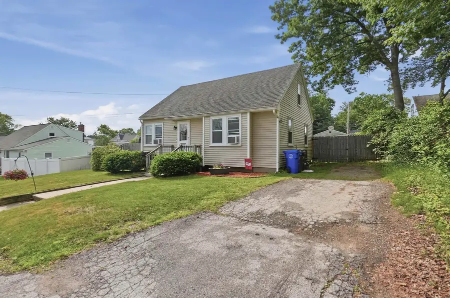 40 Mcguigan Avenue, Manchester, NH 03103 - #3