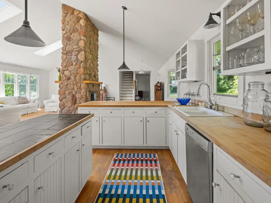 94 Butternut Lane, Shelburne, VT 05482 - #2