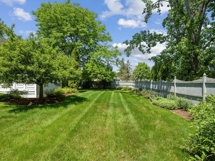 4 Oak Creek Drive, South Burlington, VT 05403 - #3
