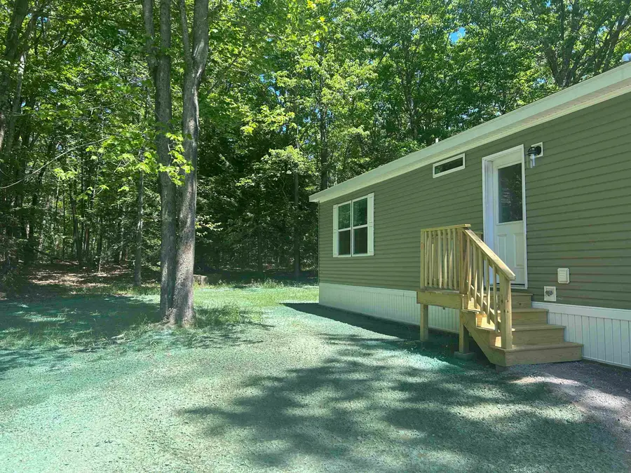 6 Country Ridge Park, Rochester, NH 03867-4505 - #2