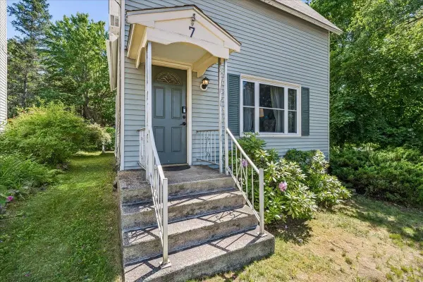7 Gold Street, Manchester, NH 03103