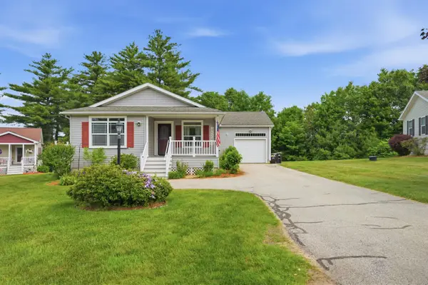 35 Sawmill Ridge, Sandown, NH 03873