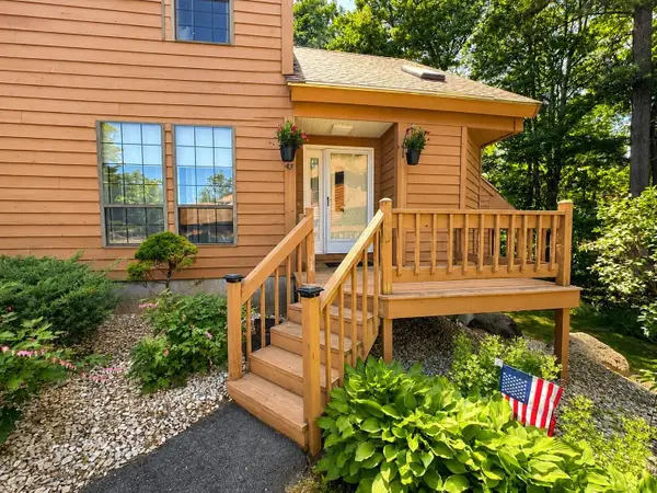 43 W Meadow Road #Building 14, Haverhill, MA 01832