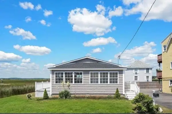 527 Ocean Boulevard, Hampton, NH 03842-3701
