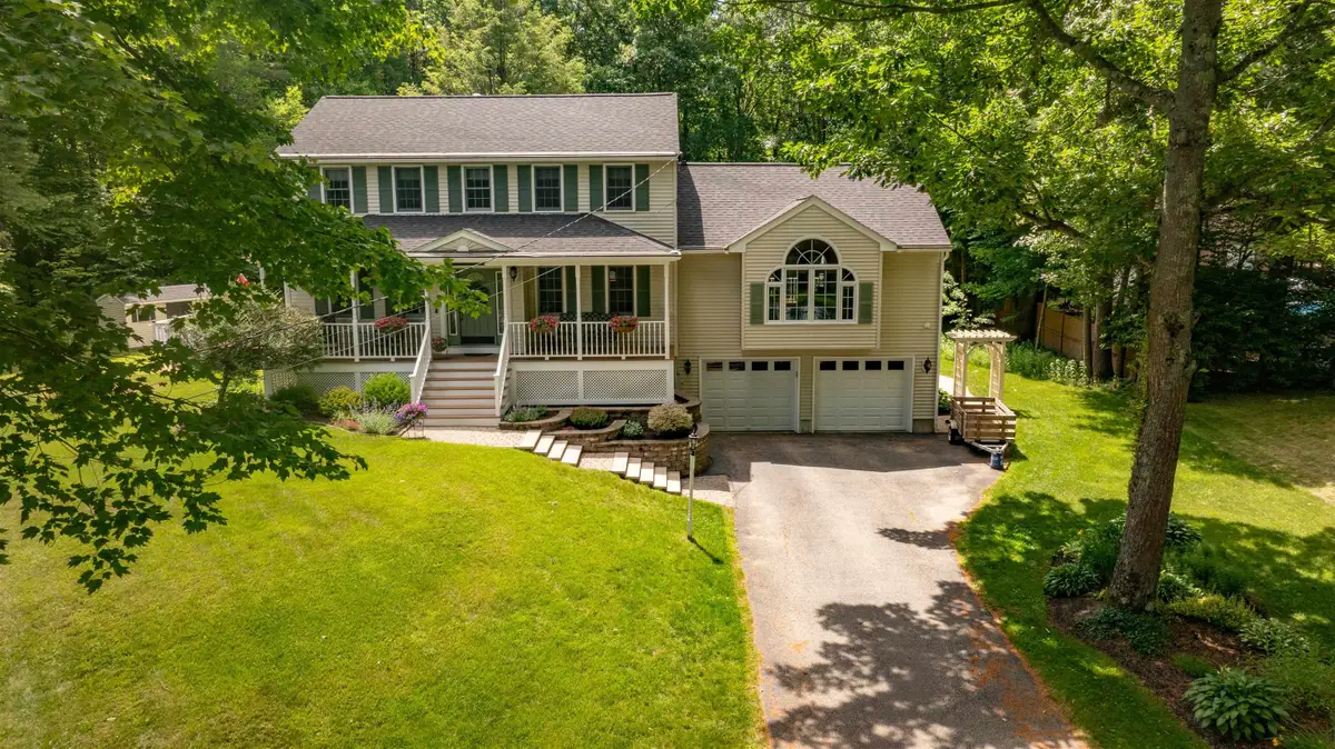 32 Kristin Drive, Derry, NH 03038 - #1