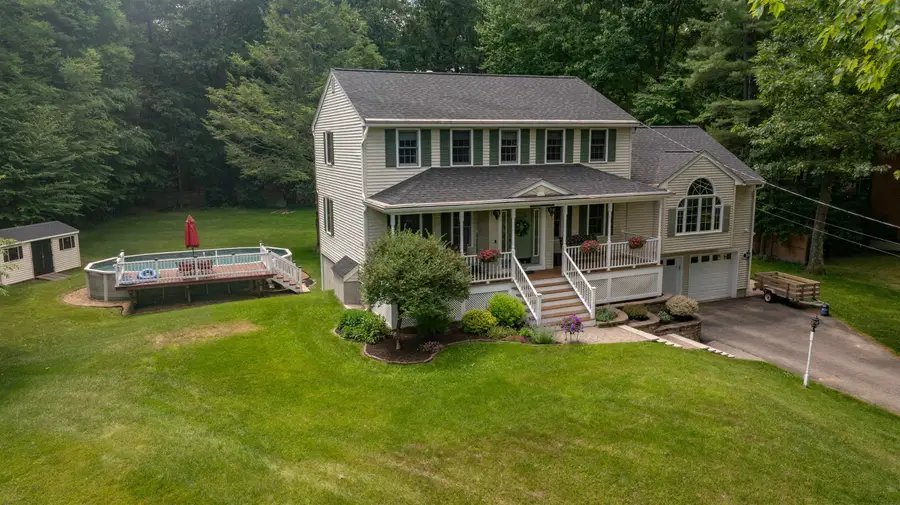 32 Kristin Drive, Derry, NH 03038 - #3