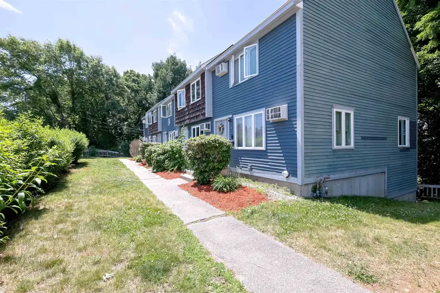 16 Auclair Avenue, Manchester, NH 03102 - #3