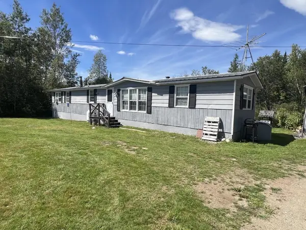 41 Hill Road, Dummer, NH 03588