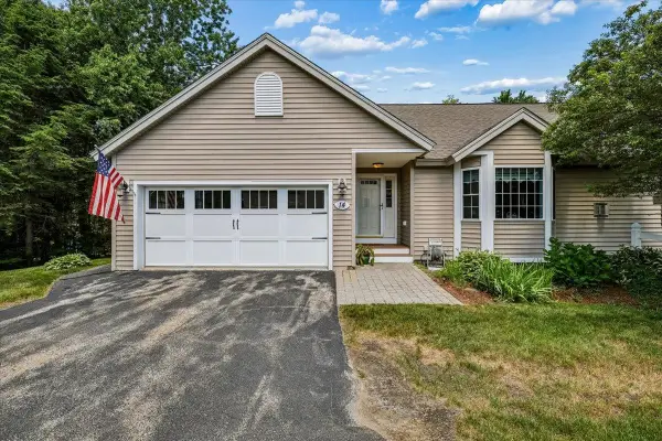 14 Aspen Drive, Hampstead, NH 03826