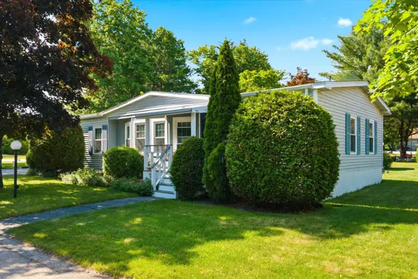 163 Donald Drive, Goffstown, NH 03045