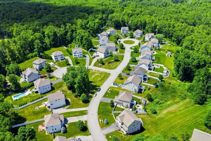 6 School House Road, Londonderry, NH 03053 - #3