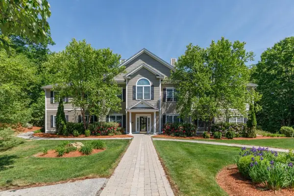 80-7 Carriage Way, Manchester, NH 03102