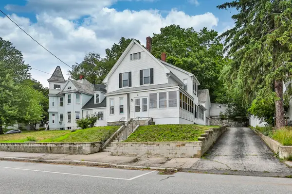 516 Lake Avenue, Manchester, NH 03103