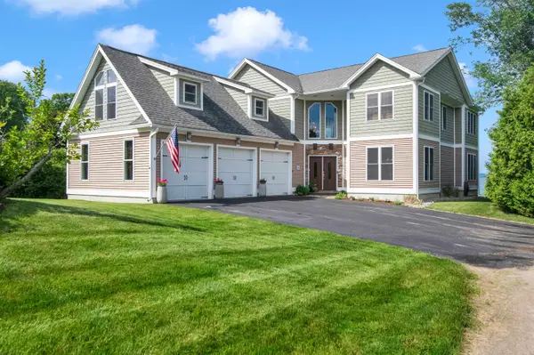 2024 Porters Point Road, Colchester, VT 05446
