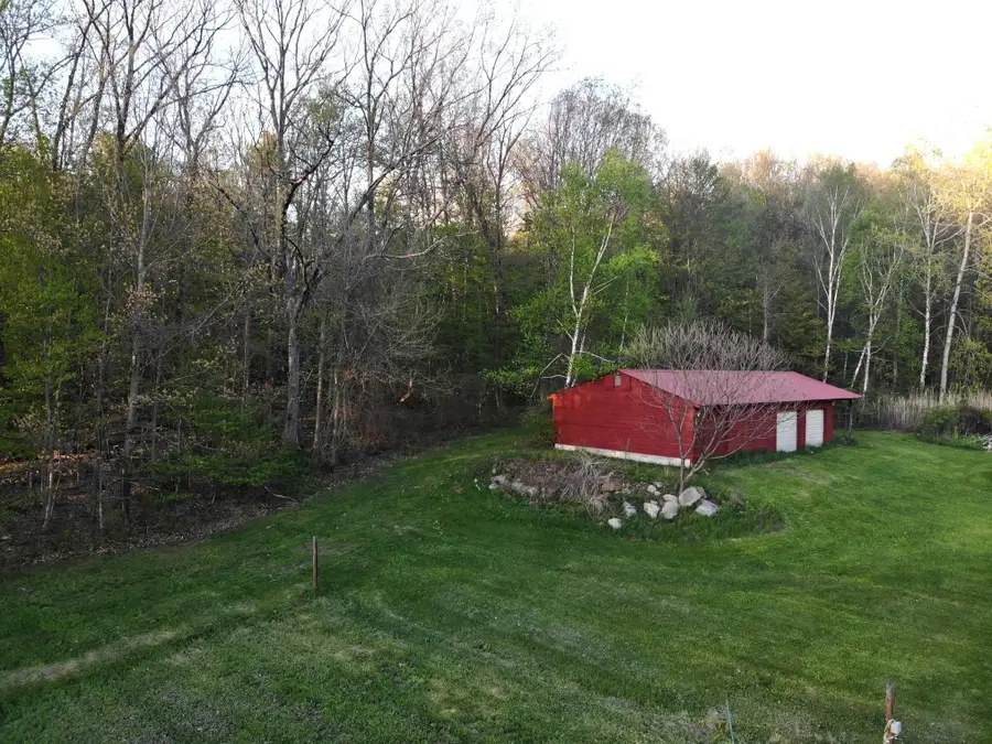 498 Town Line Road, Bennington, VT 05201 - #2