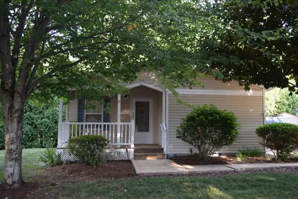 19 Harmony Way, Manchester, NH 03104