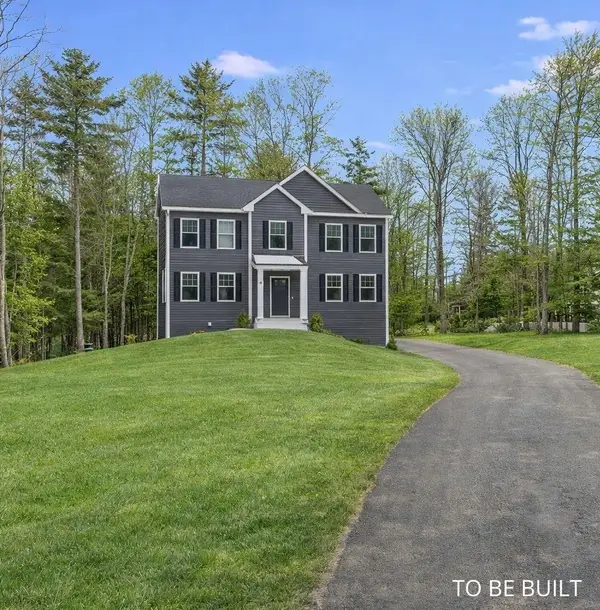 55 Mills Shore Drive, Hampstead, NH 03841