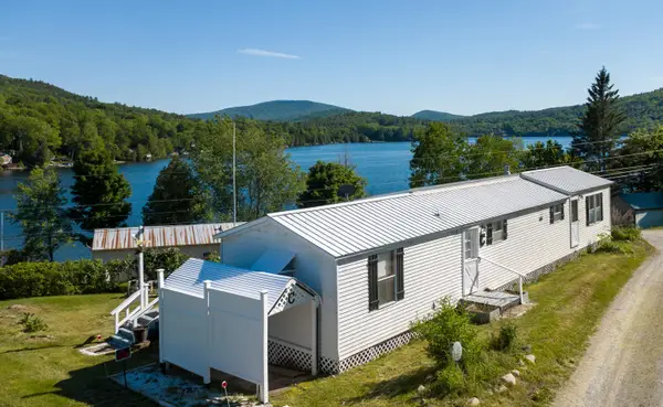 81 Shoreline Drive, Barnet, VT 05821