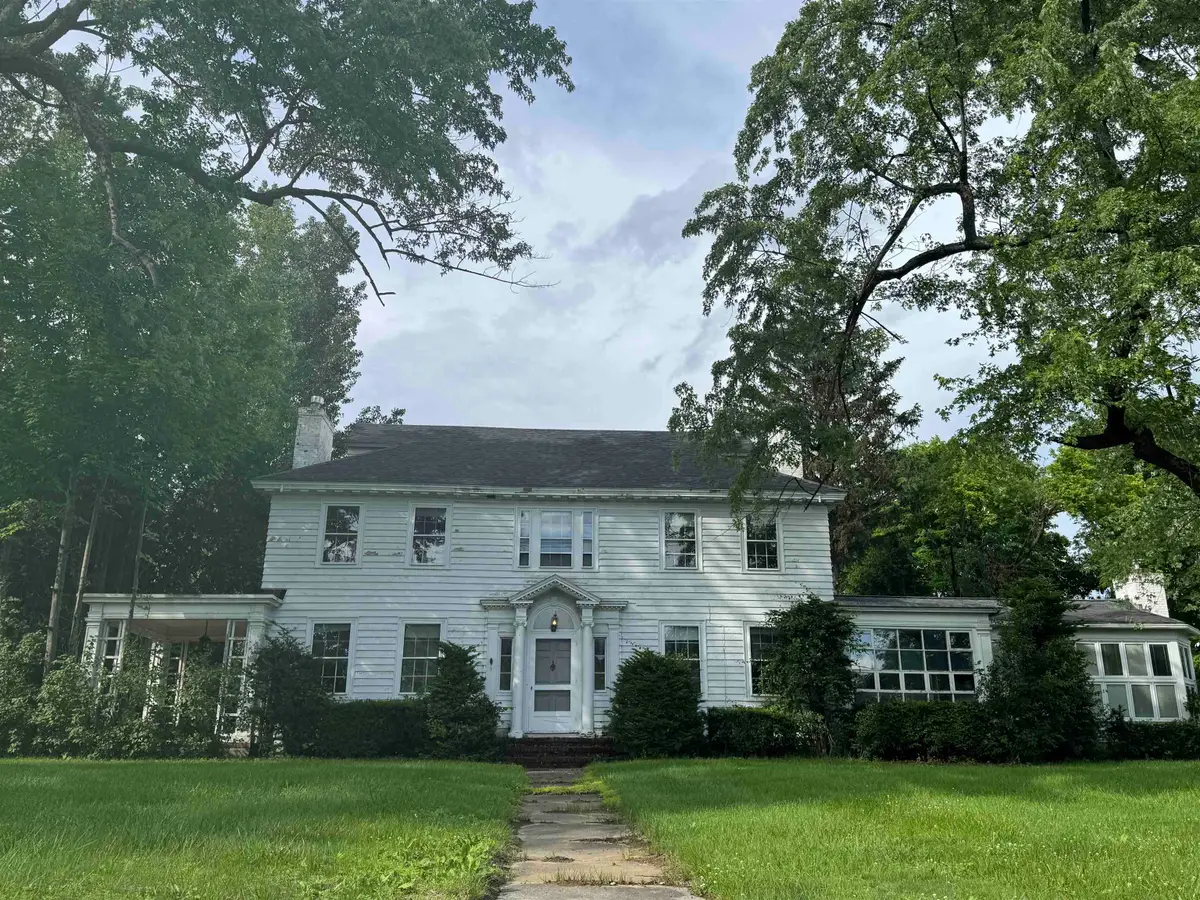 31 Pearl Street, Essex Junction, VT 05452 - #1
