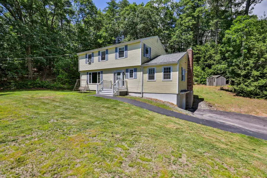 15 Castle Hill Road, Pelham, NH 03076 - #2