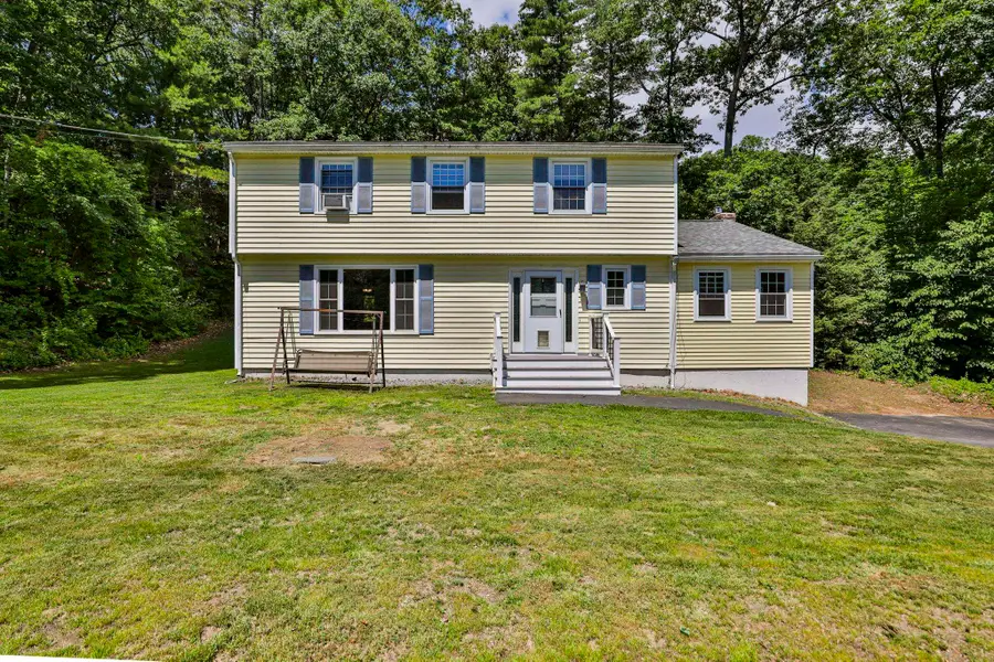 15 Castle Hill Road, Pelham, NH 03076 - #3