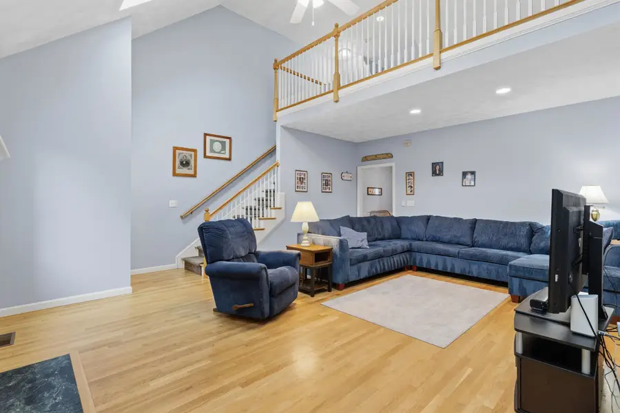 28 Saint Andrews Way, Londonderry, NH 03053 - #3