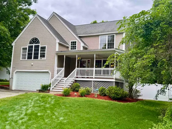 20 Lamprey Village Drive, Epping, NH 03042